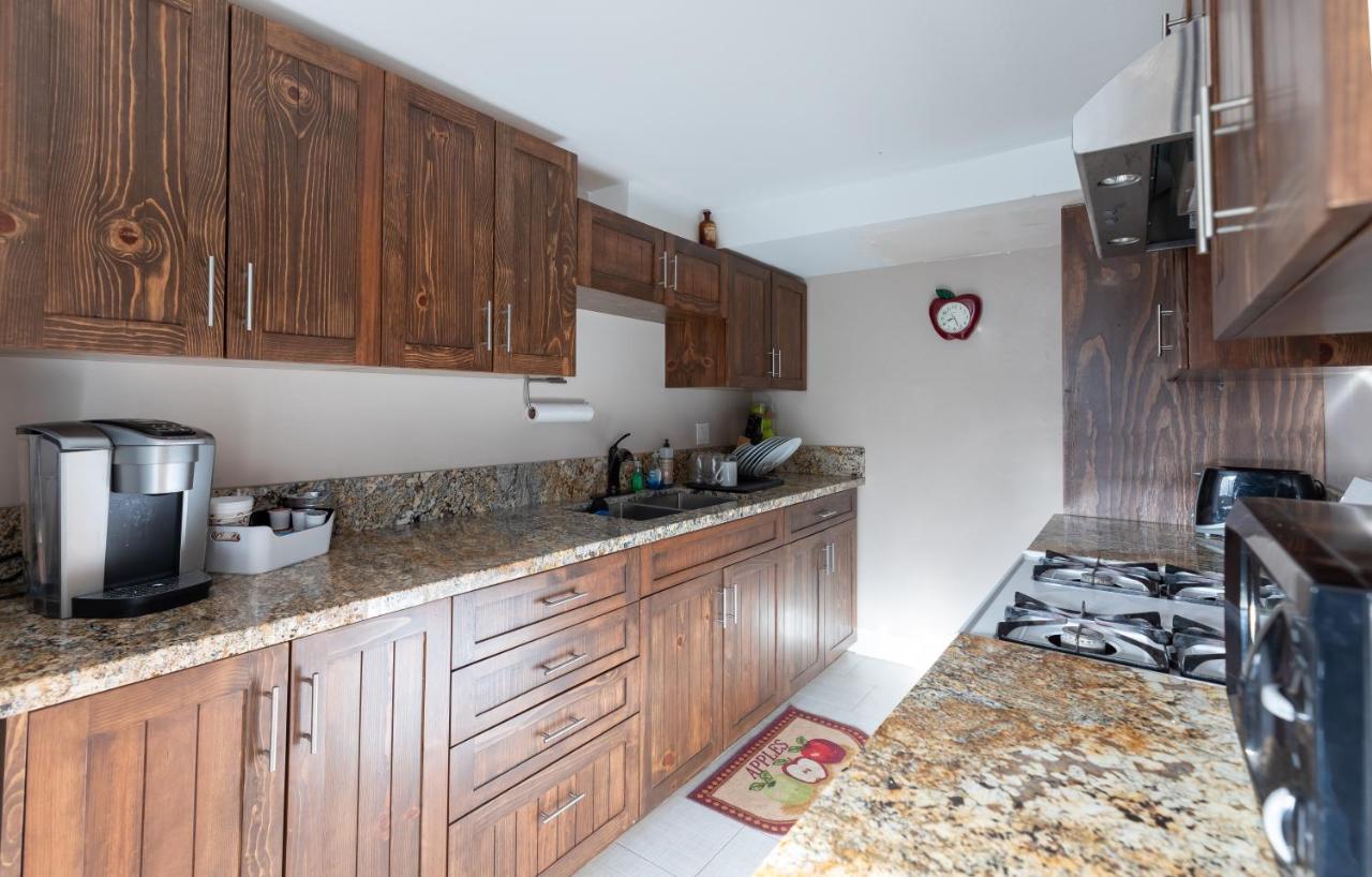Apple Tree Inn Джулиан Екстериор снимка